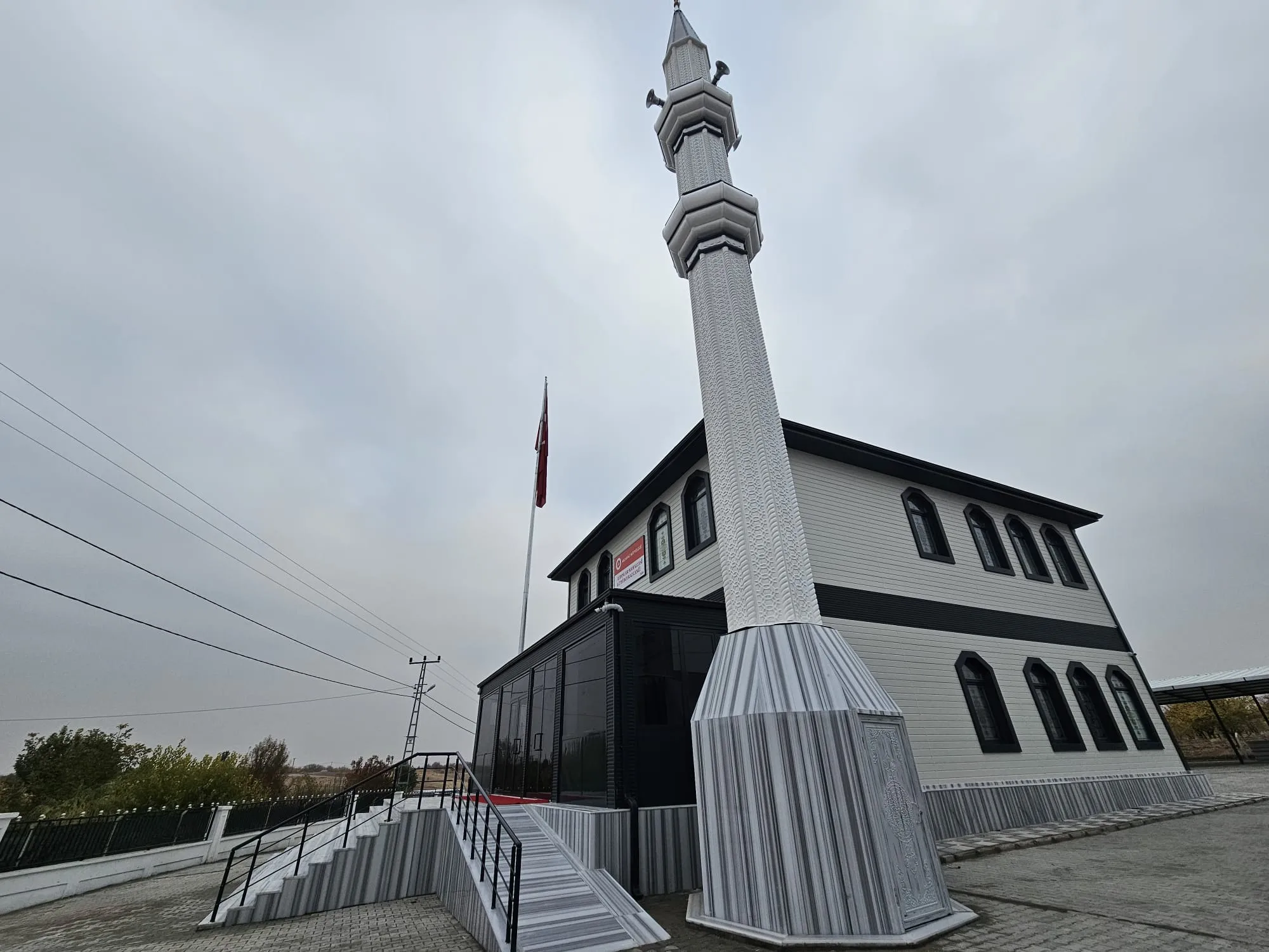 Aydınlar Mahallesi Lütfi Boyraz Camii