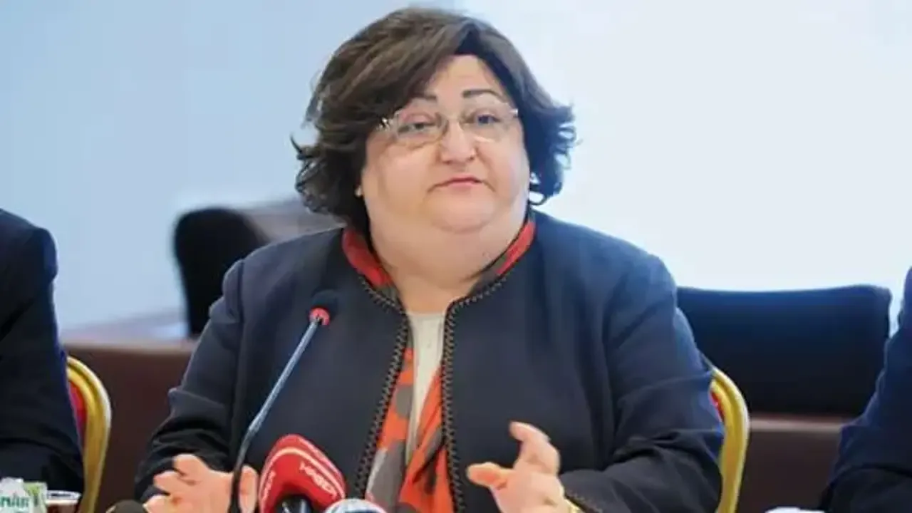 Güldal Akşit Kimdir, Aslen Nerelidir? Türk Siyasetinin ve Kadın Haklarının Duayen İsmi