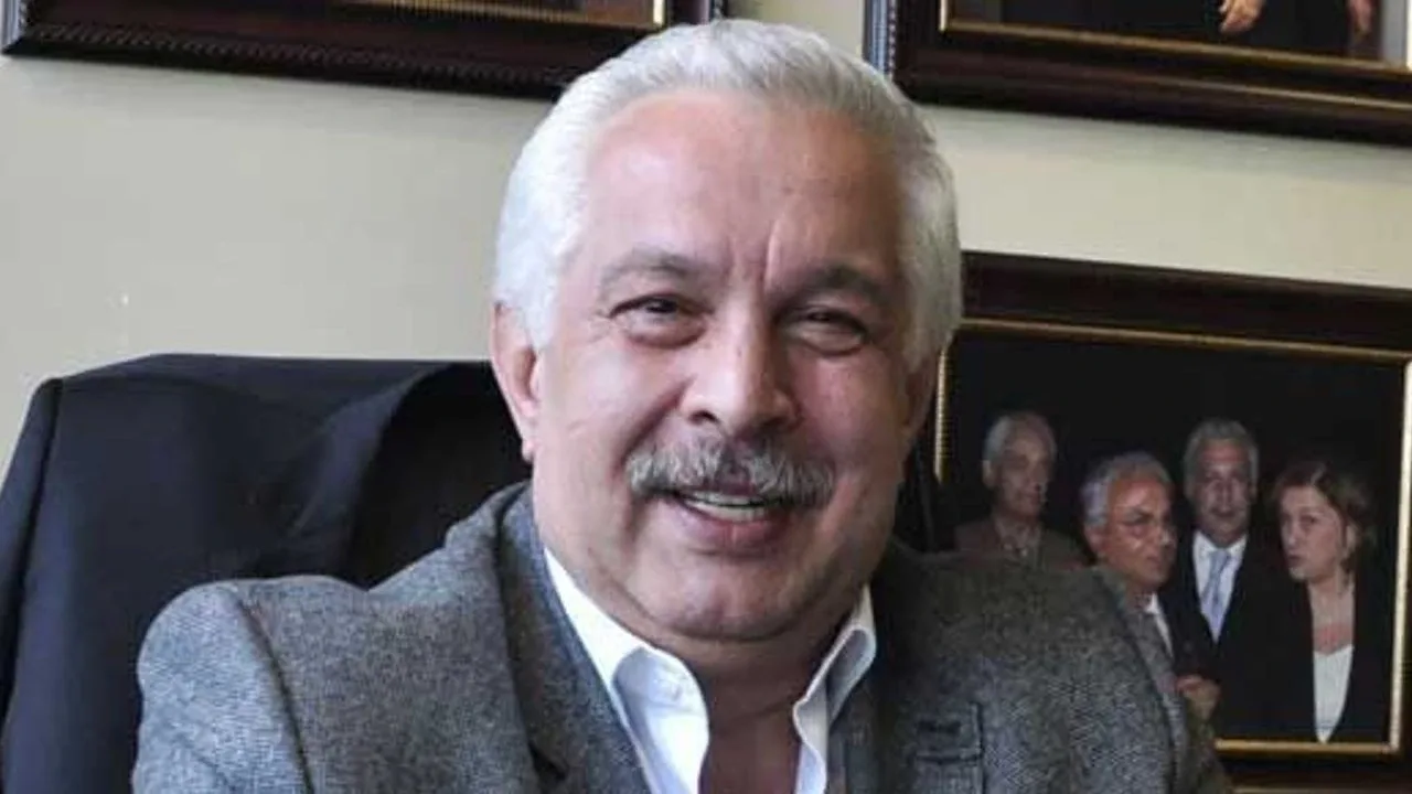 Şahin Özer Kimdir, Aslen Nerelidir? Türk Müzik Sektörünün Efsanevi Yapımcısı